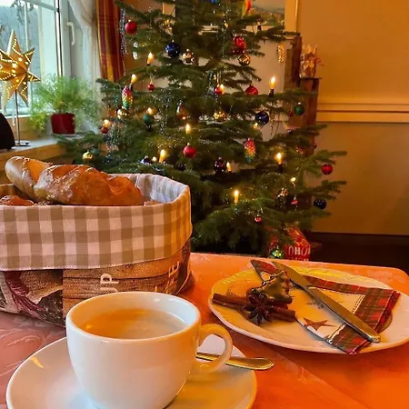 Cafe Baeckerei Alcana Mirco Muench Pensionat 3*