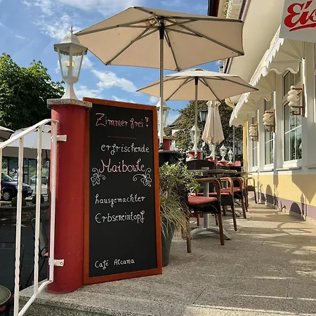 Cafe Baeckerei Alcana Mirco Muench بيت ضيافة ألكين