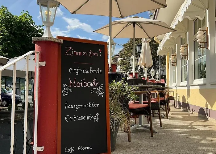 Cafe Baeckerei Alcana Mirco Muench بيت ضيافة ألكين